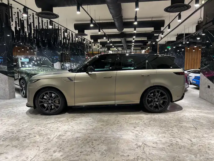 رنج سبورت اس في - Range Rover SPORT SV 2024 2