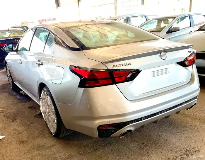 نيسان التيما نص فل 2026 SV 42