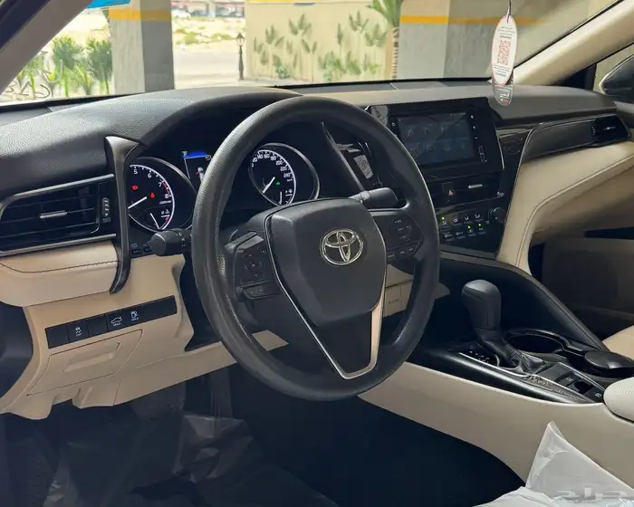 كامري 2024 اسود 10