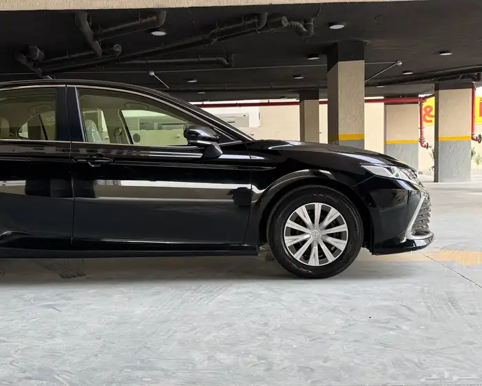 كامري 2024 اسود 1