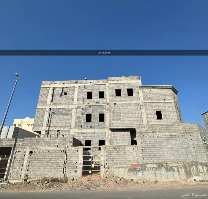 فيلا للبيع (فلتين كبيره وصغيره) 1