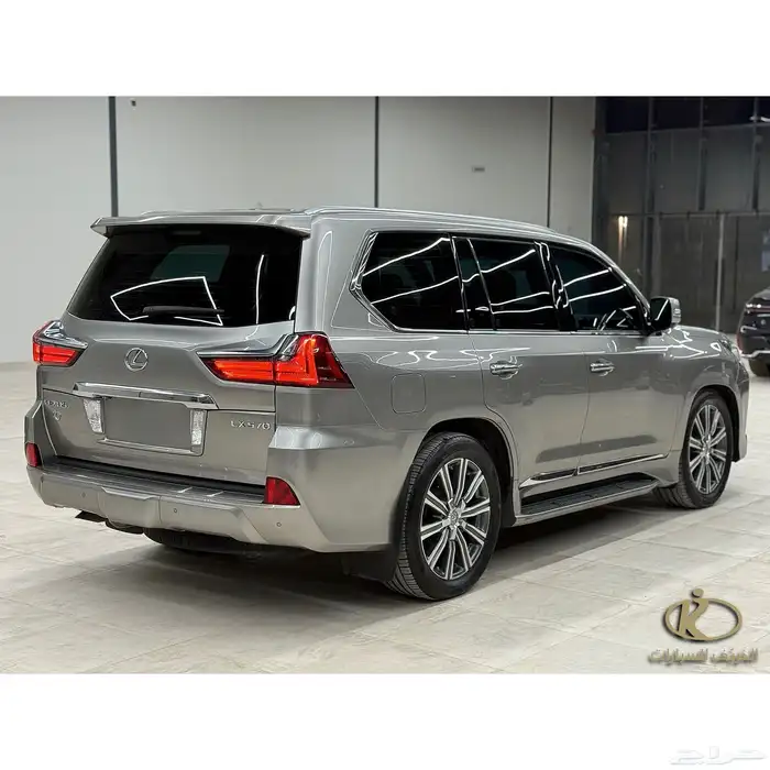 لكزس - LX570 2017 - عداد 168 الف 3