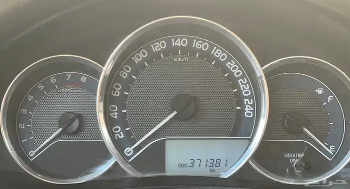 للبيع تويوتا كورلا موديل 2016 19