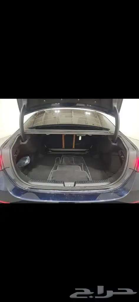 مرسدس e350 ثلاث شاشات مديل 2025 11