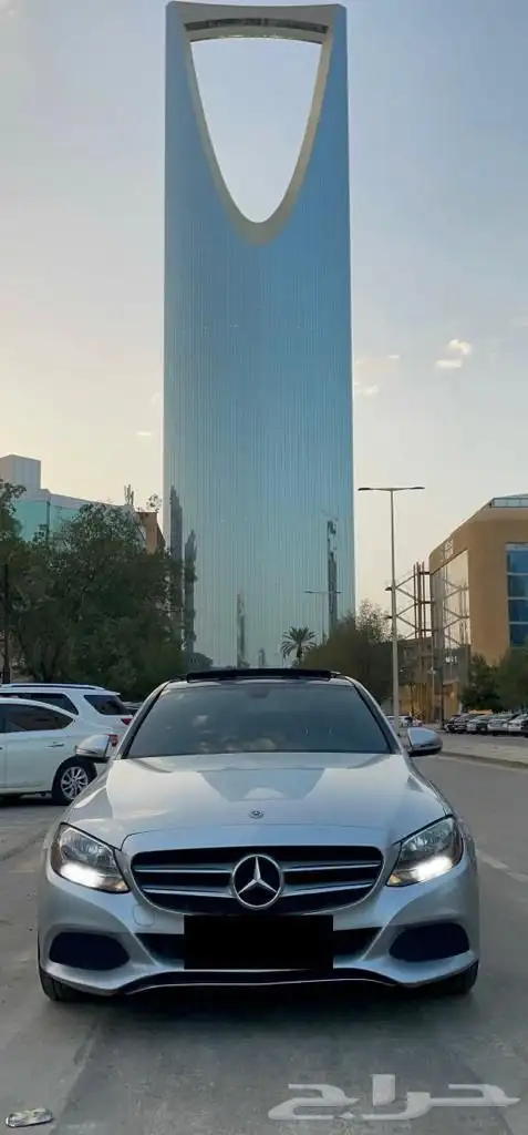 مرسيدس C300 2018 متاح تقسيط 1857 شهريا 4