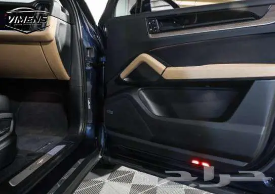 2024 Porsche Cayenne 8