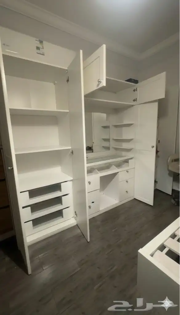 دولاب ابيض 1