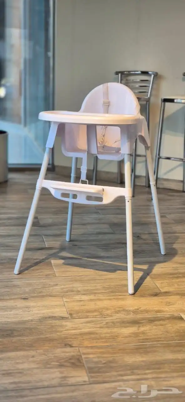 كرسي طعام وكرسي سيارة وعربة للأطفال 1