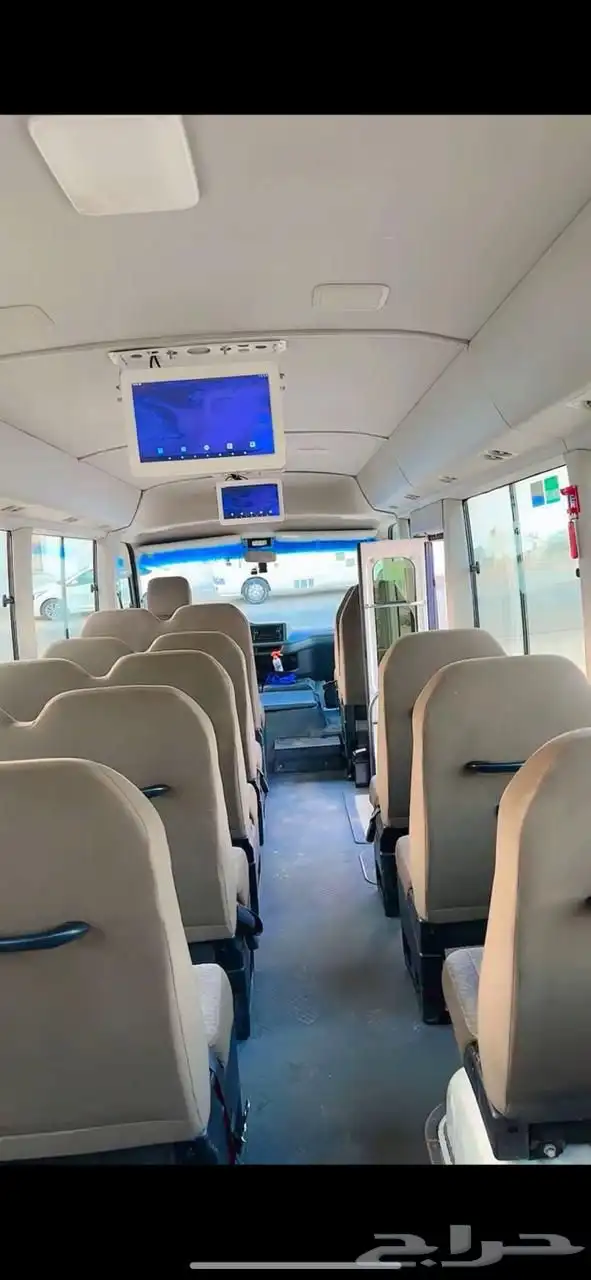 اجار باصات كوستر وهايس موديلات حديثه مع السائق في الرياض 2