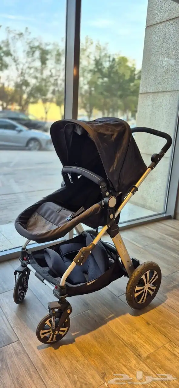 كرسي طعام وكرسي سيارة وعربة للأطفال 6