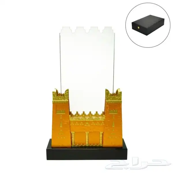 لدينا دروع تذكارية بسعر الجملة 0