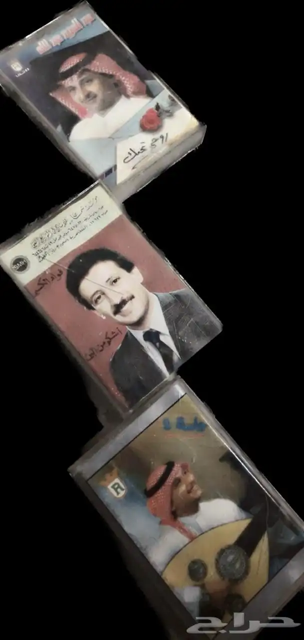 أشرطة أغاني نسخ أصلية للبيع 0