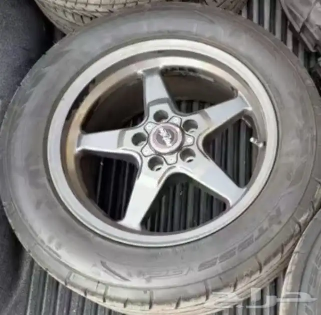 مسامير جنوط ريس ستار خلفيه 0