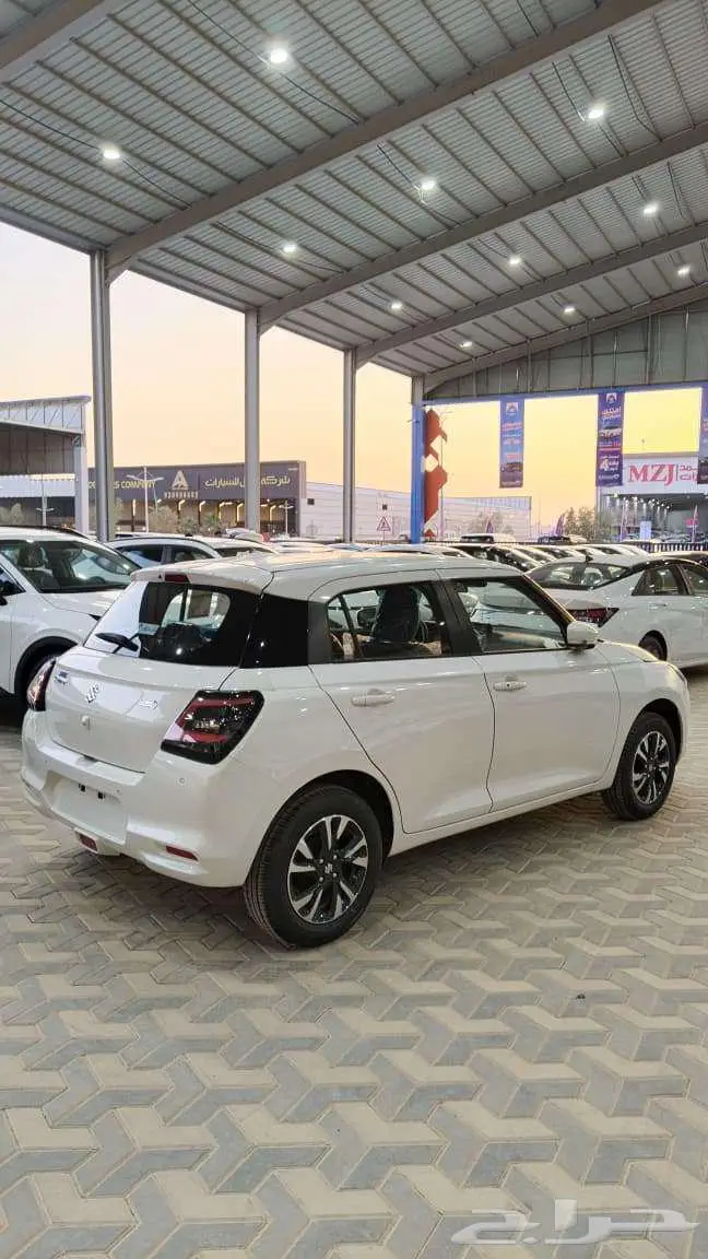 سوزوكي سويفت GLX فل كامل 19