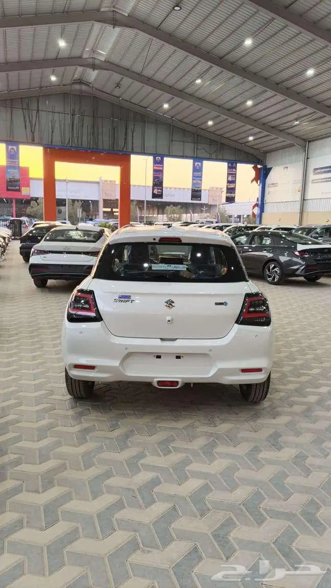 سوزوكي سويفت 15