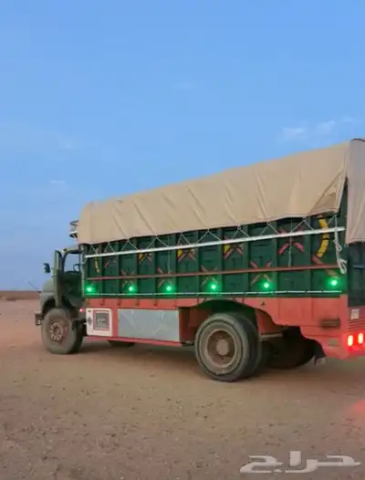 صندوق لوري نظيف 0