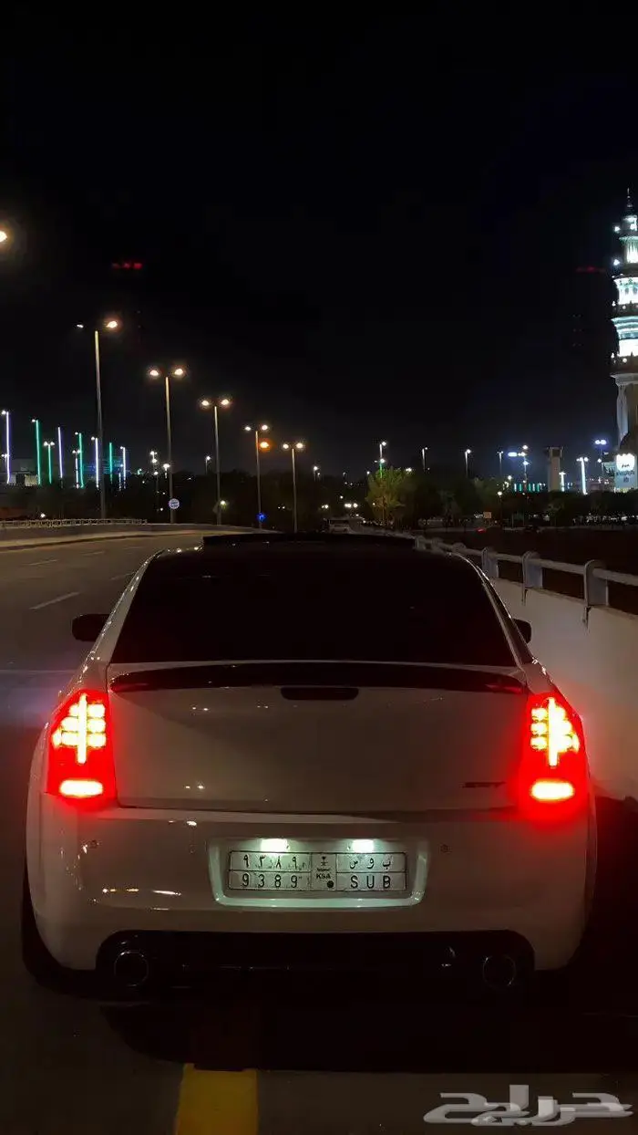 كرايزلر كت srt 2013 5