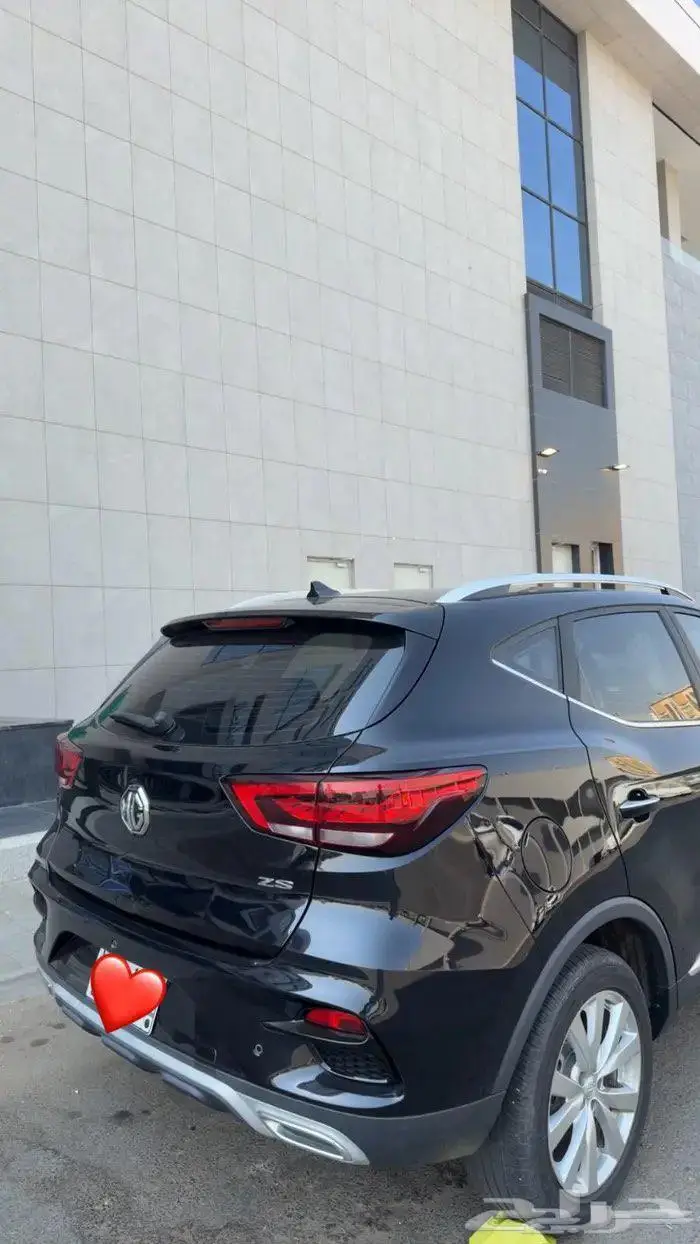 للبيع جيب MG ZS نظييف جدآ ممشى قليل ع الضمان2023 4