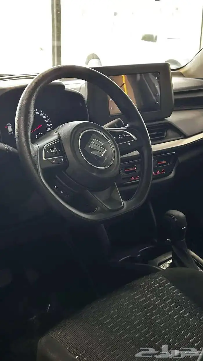 سوزوكي سويفت 18