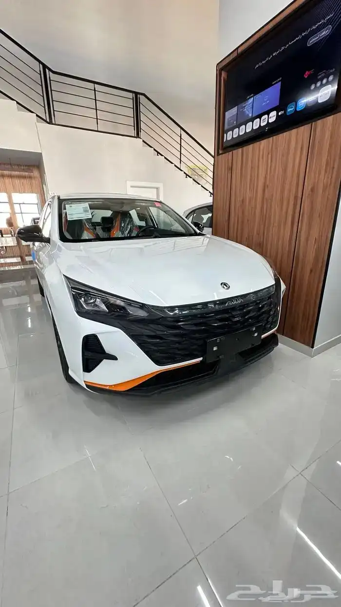 دونج فينج E2 شاين 2025 0