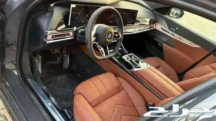 بي أم دبليو 735i موديل 2026 فل كامل أند فجول جديد M Kit 12