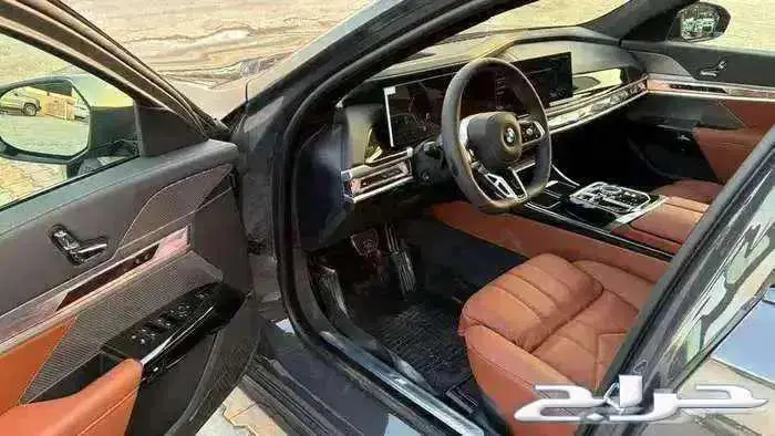 بي أم دبليو 735i موديل 2026 فل كامل أند فجول جديد M Kit 11