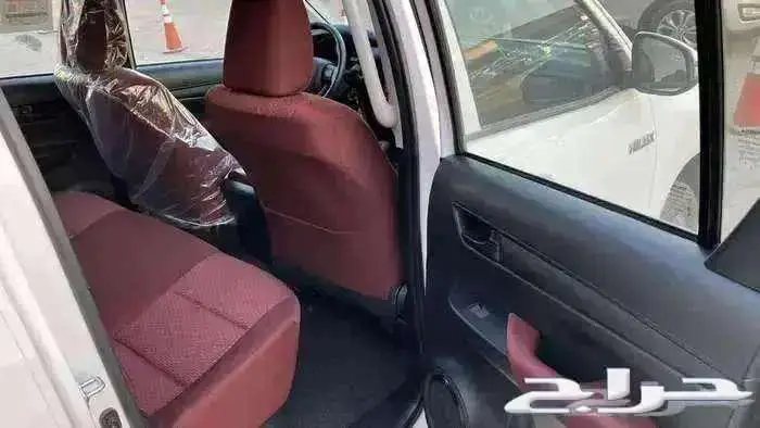 هايلوكس غمارتين 2025 بنزين دبل قير أتوماتيك 10