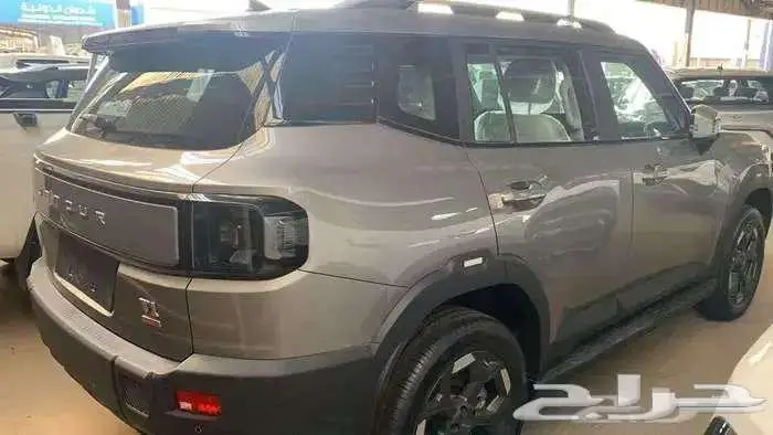 جيتور T1 لاكجري 2025 5