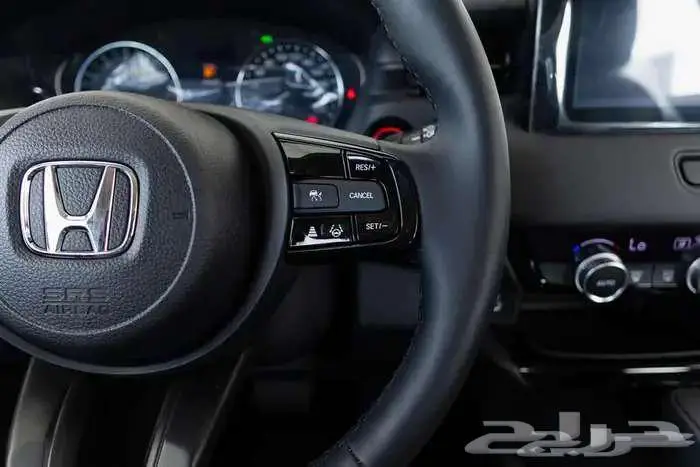 هوندا HRV LX نص فل 2025 11