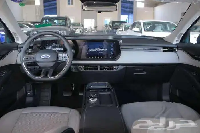 فورد توروس 2026 امبيانتي 11