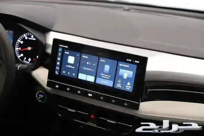 ام جى 5 الشكل الجديد 2025 5