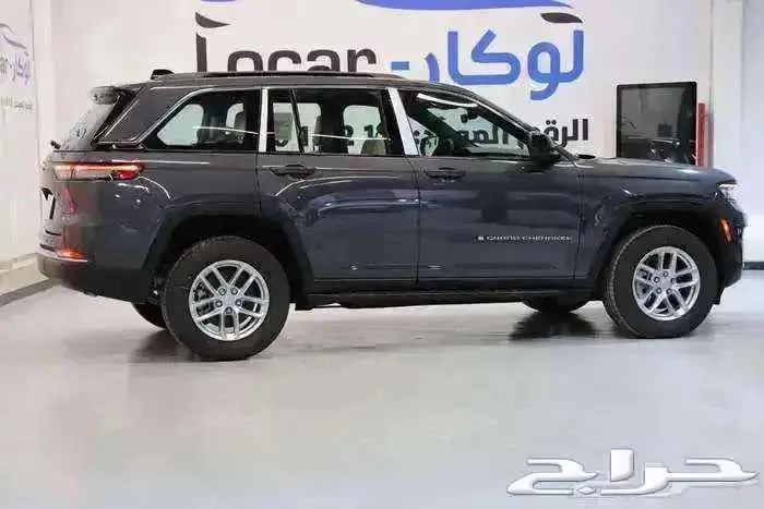 جيب جراند شيروكي لاريدو 2025 2