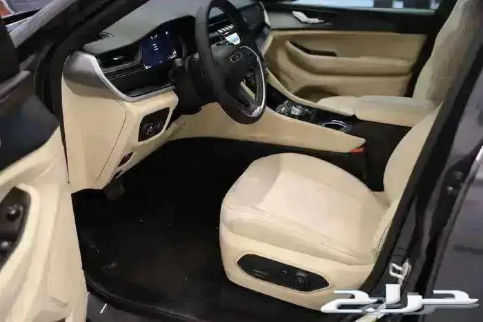 جيب جراند شيروكي لاريدو 2025 6