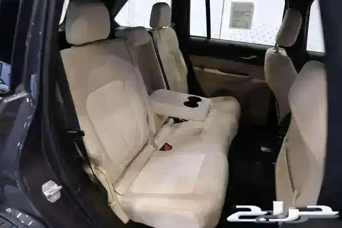 جيب جراند شيروكي لاريدو 2025 10