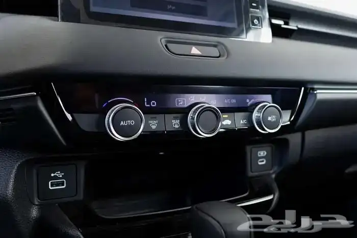هوندا HRV نص فل LX بنزين سعودي 2025 15