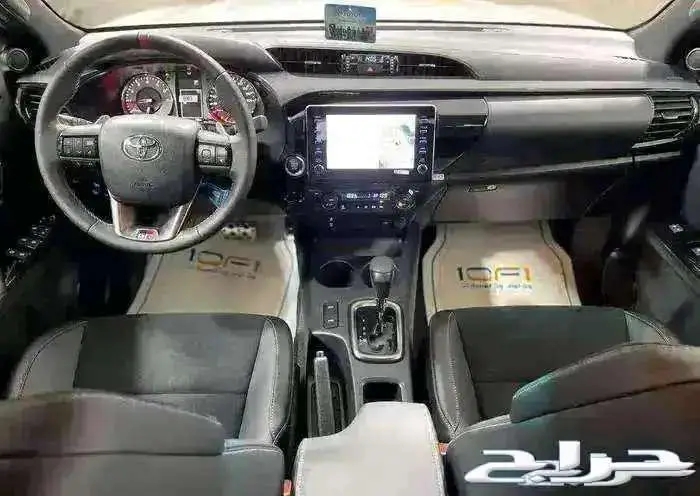 V6 هايلكس - NEW - 2025 12