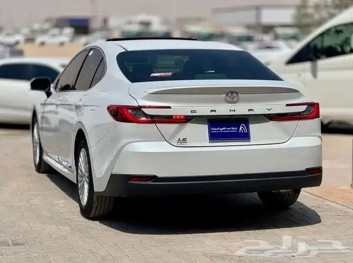 كامري LE نص فل سعودي 2025 كاش واقساط 5
