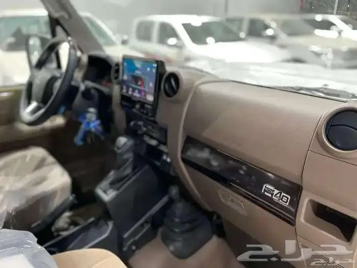 تويوتا شاص سلق بريمي قير اتوماتيك بنزين دفلك 2025 فل 11