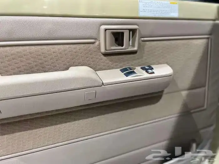 تويوتا شاص سلق بريمي قير اتوماتيك بنزين دفلك 2025 فل 14