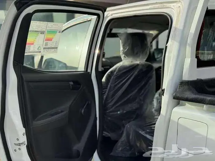 ايسوزو ديماكس غمارتين بدون دبل زجاج كهرباء _ زجاج عادي 2026 10