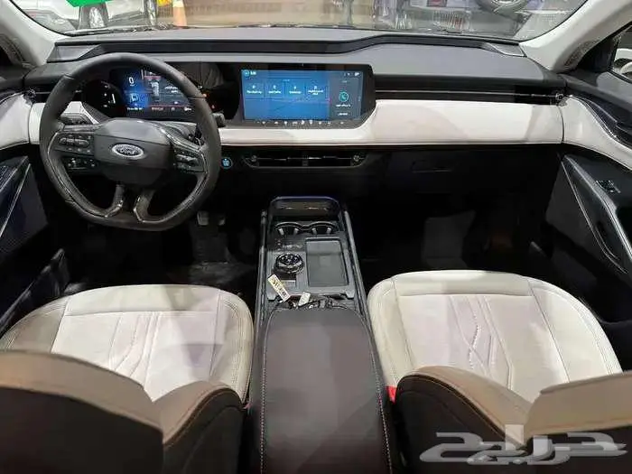 فورد تورس امبيانتي تيتانيوم 2026 (عرض خاص للكاش والتمويل ) 3