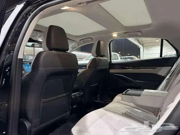 فورد تورس امبيانتي تيتانيوم 2026 (عرض خاص للكاش والتمويل ) 6