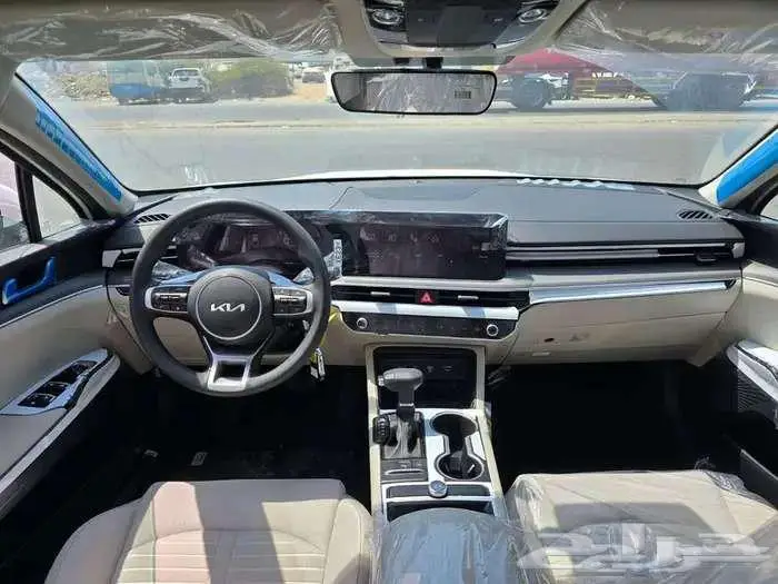 كيا K5 استاندر شاشة ومفتاح 2025 2