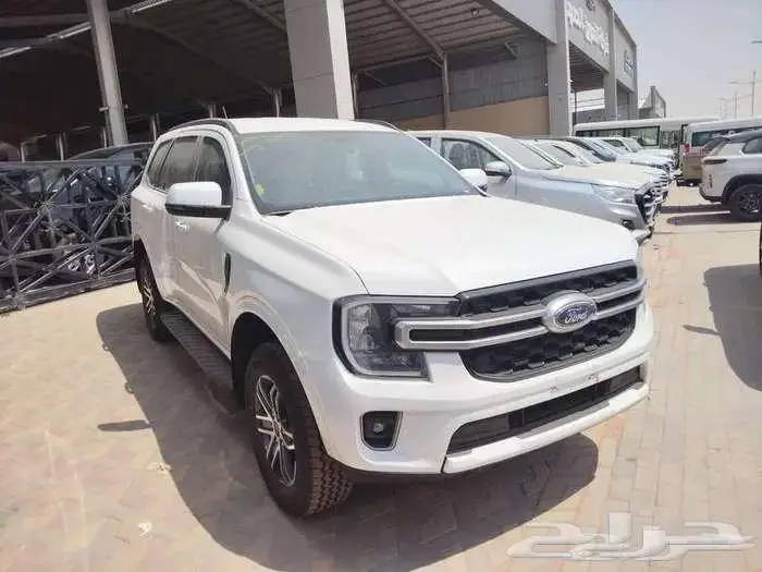 فورد ايفرست ستاندر دبل 2025 XLS 2