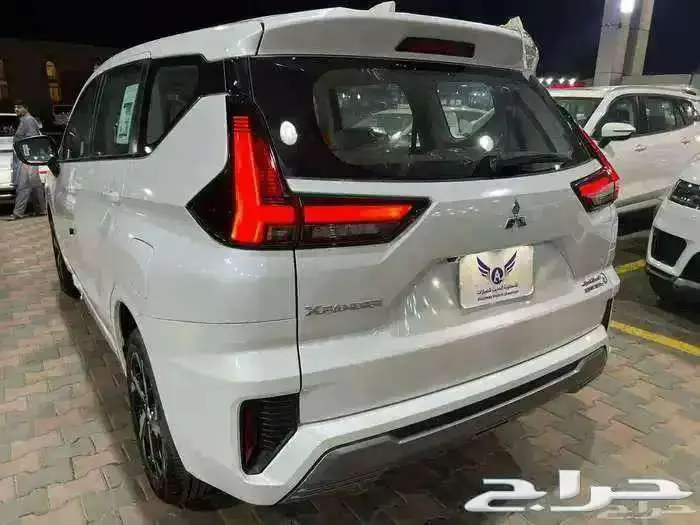 متسوبيشي اكسباندر 2025 بريميوم كاش و اقساط 3
