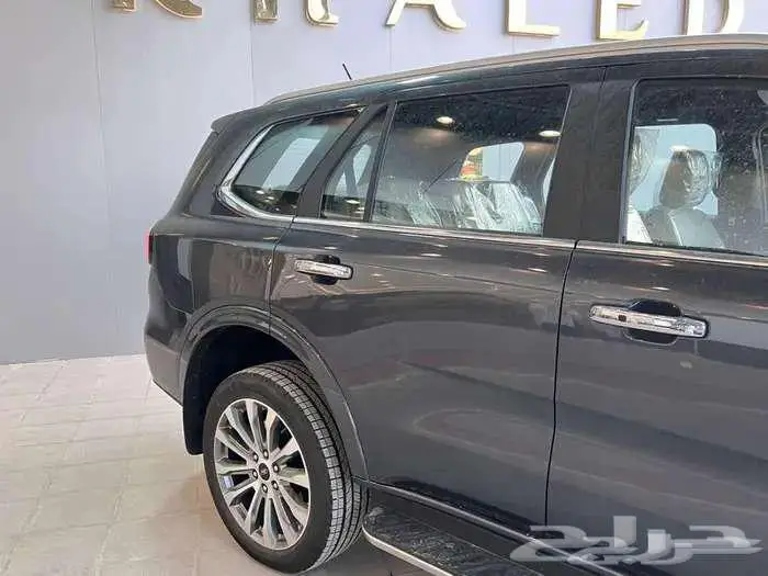 فورد ايفريست لميتد موديل 2025. 2