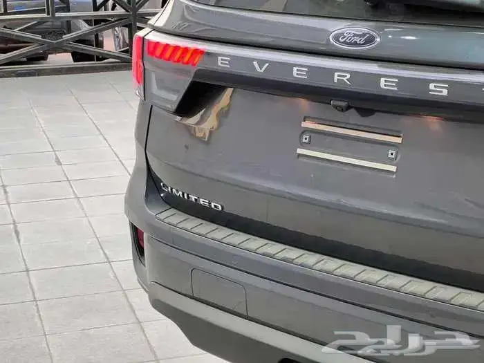 فورد ايفريست لميتد موديل 2025. 4