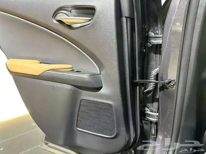 لكزس UX 300 هايبرد 2024 AH 14