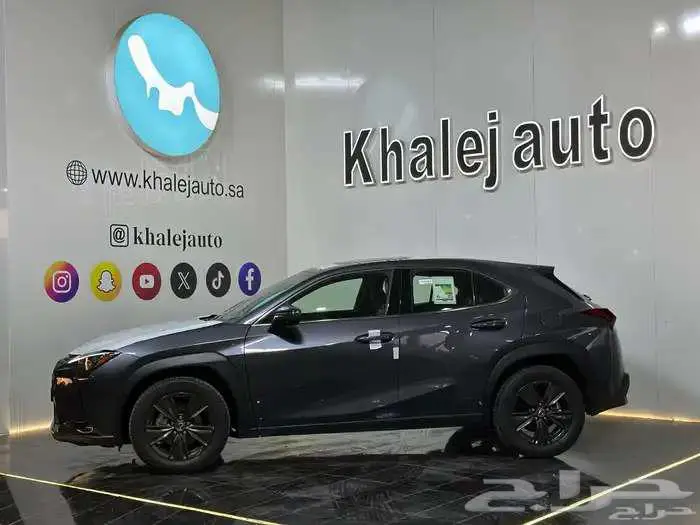 لكزس UX 300 هايبرد 2024 AH 1