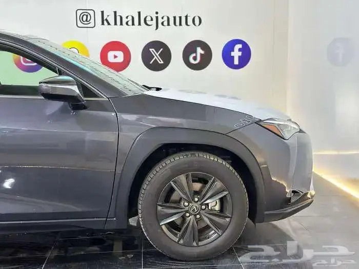 لكزس UX 300 هايبرد 2024 AH 4